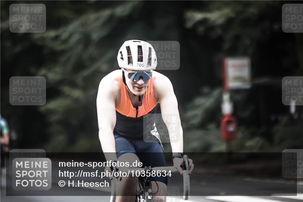 13.09.2026 - Stadtparktriathlon H.Heesch http://msf.ph/oto/10358634 13.09.2026 11:12:10 Radfahren 506, 519, 598, 600, 700 meine-sportfotos.de