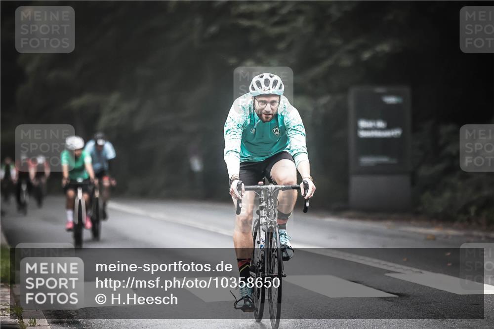13.09.2026 - Stadtparktriathlon H.Heesch http://msf.ph/oto/10358650 13.09.2026 09:55:15 Radfahren 210, 218, 250, 254, 268, 278, 320, 338 meine-sportfotos.de
