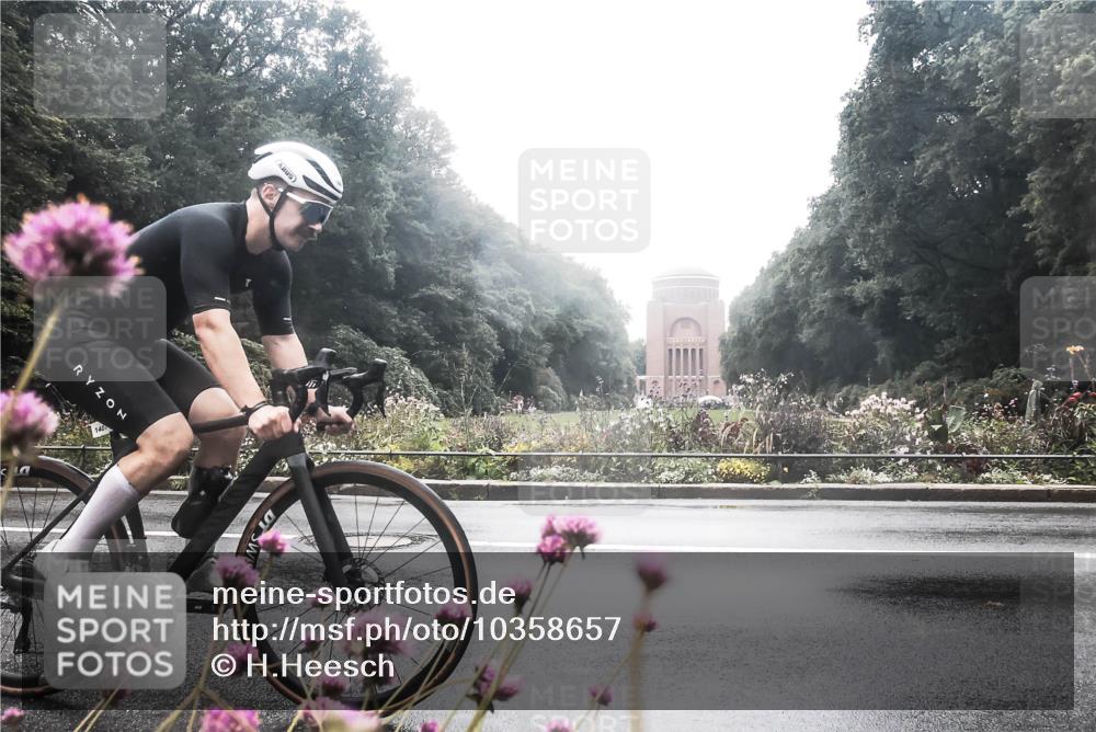 13.09.2026 - Stadtparktriathlon H.Heesch http://msf.ph/oto/10358657 13.09.2026 13:21:23 Radfahren 1341, 1400, 1407, 1413, 1461, 1473, 1482, 1519, 1521 meine-sportfotos.de