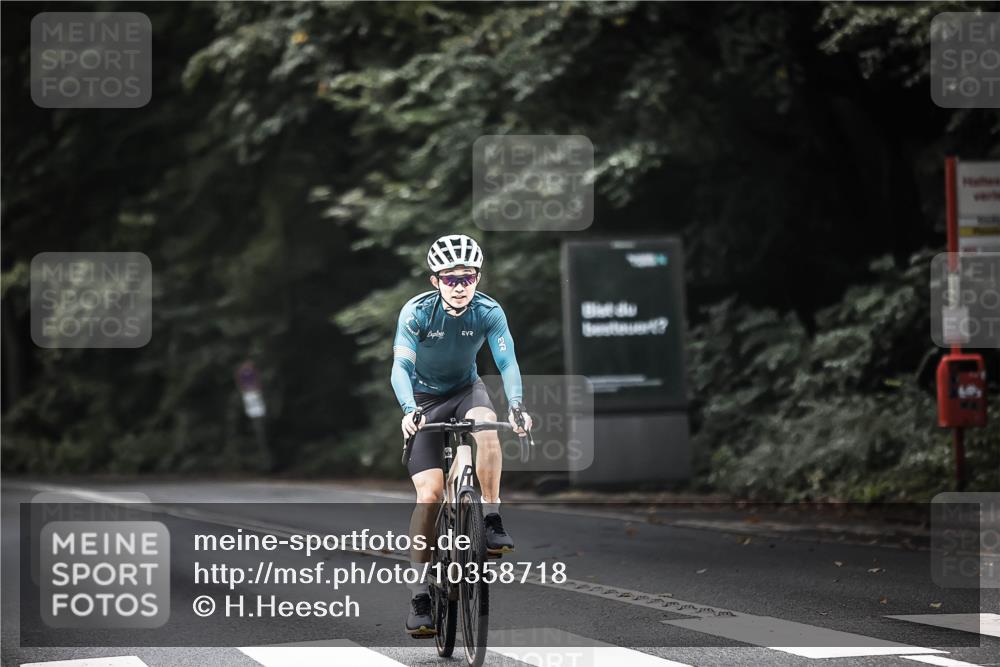 13.09.2026 - Stadtparktriathlon H.Heesch http://msf.ph/oto/10358718 13.09.2026 11:12:14 Radfahren 506, 519, 598, 700 meine-sportfotos.de