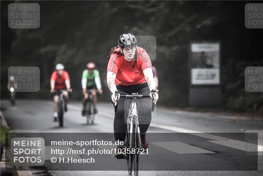 13.09.2026 - Stadtparktriathlon H.Heesch http://msf.ph/oto/10358721 13.09.2026 09:55:23 Radfahren 210, 281, 283, 297, 320, 327, 338 meine-sportfotos.de
