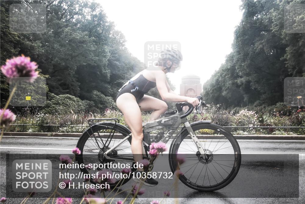 13.09.2026 - Stadtparktriathlon H.Heesch http://msf.ph/oto/10358732 13.09.2026 13:21:51 Radfahren 1385, 1406, 1453 meine-sportfotos.de