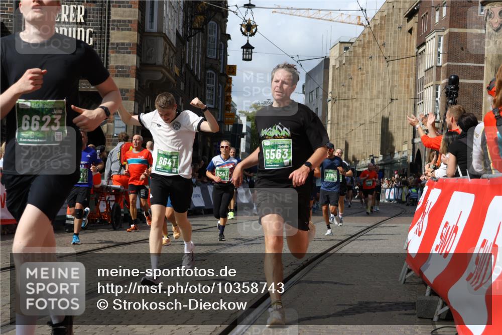 13.09.2026 - 21. swb-Marathon Bremen Strokosch-Dieckow http://msf.ph/oto/10358743 13.09.2026 13:33:58 Ziel 930, 2405, 2872, 2960, 3201, 3562, 3761, 4219, 4490, 4554, 4874, 5063, 5156, 5726, 6256, 6538, 6808, 6844, 6882, 7126, 7523, 7633, 7652, 7832, 7863, 8093, 8177, 8501, 8691, 9068, 9128, 9342, 9390, 9508, 9883, 10114, 13078, 1364, 2355, 2464, 3162, 3632, 3790, 3984, 4613, 5265, 5341, 5489, 5768, 6090, 6350, 6405, 6509, 7047, 7113, 7303, 7897, 7988, 8870, 8910, 9905, 10058, 13118 meine-sportfotos.de