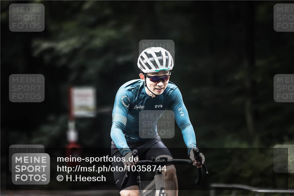 13.09.2026 - Stadtparktriathlon H.Heesch http://msf.ph/oto/10358744 13.09.2026 11:12:16 Radfahren 506, 519, 598, 643 meine-sportfotos.de