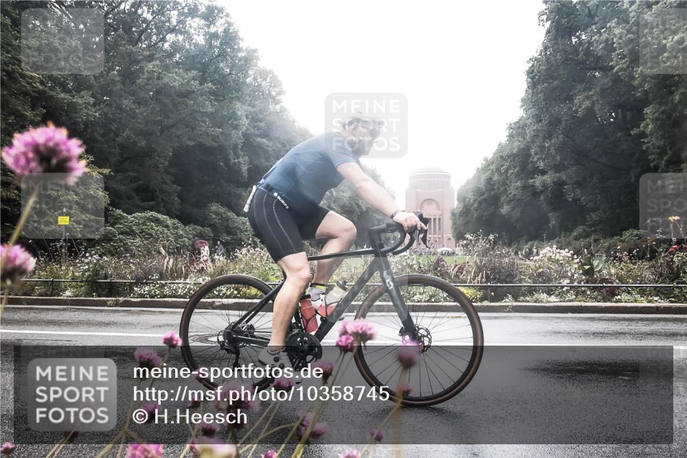 13.09.2026 - Stadtparktriathlon H.Heesch http://msf.ph/oto/10358745 13.09.2026 13:21:58 Radfahren 1226, 1287, 1316, 1343, 1453 meine-sportfotos.de