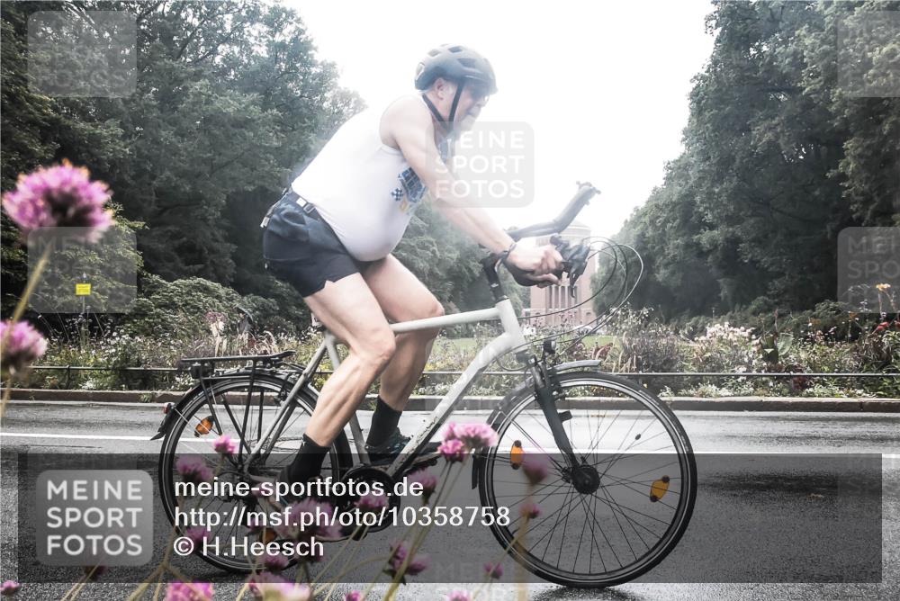 13.09.2026 - Stadtparktriathlon H.Heesch http://msf.ph/oto/10358758 13.09.2026 13:22:01 Radfahren 1225, 1226, 1287, 1343, 1372, 1376, 1424, 1435 meine-sportfotos.de