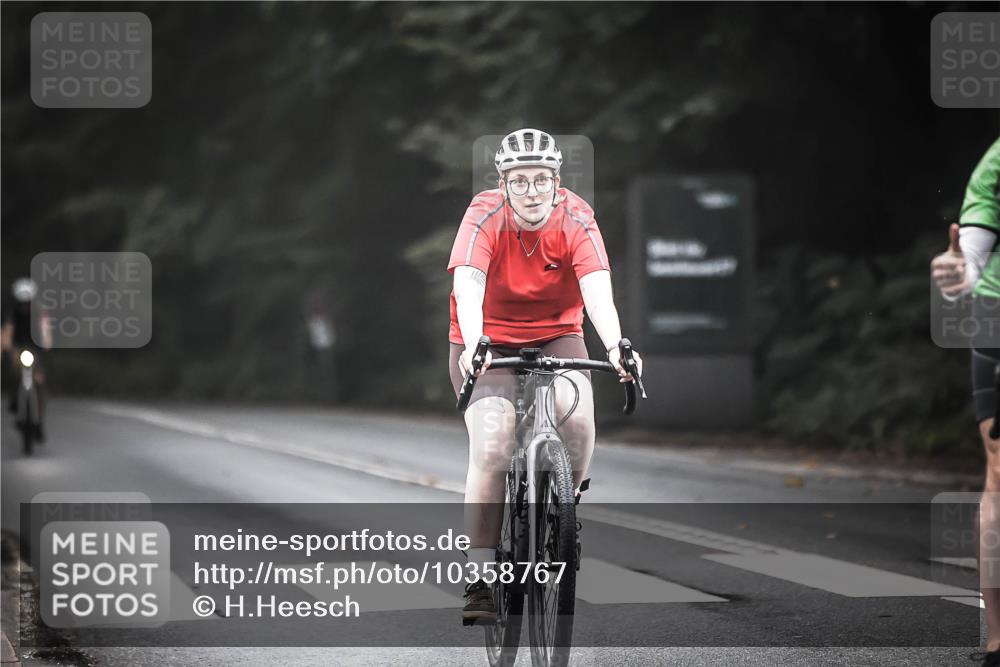13.09.2026 - Stadtparktriathlon H.Heesch http://msf.ph/oto/10358767 13.09.2026 09:55:26 Radfahren 211, 281, 283, 297, 327, 330, 338 meine-sportfotos.de