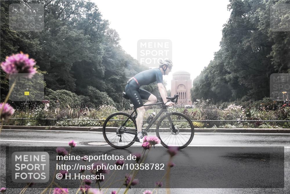 13.09.2026 - Stadtparktriathlon H.Heesch http://msf.ph/oto/10358782 13.09.2026 13:22:05 Radfahren 1225, 1226, 1360, 1372, 1376, 1424, 1435, 1484 meine-sportfotos.de