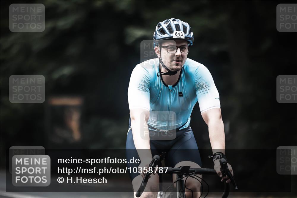 13.09.2026 - Stadtparktriathlon H.Heesch http://msf.ph/oto/10358787 13.09.2026 11:12:22 Radfahren 643 meine-sportfotos.de