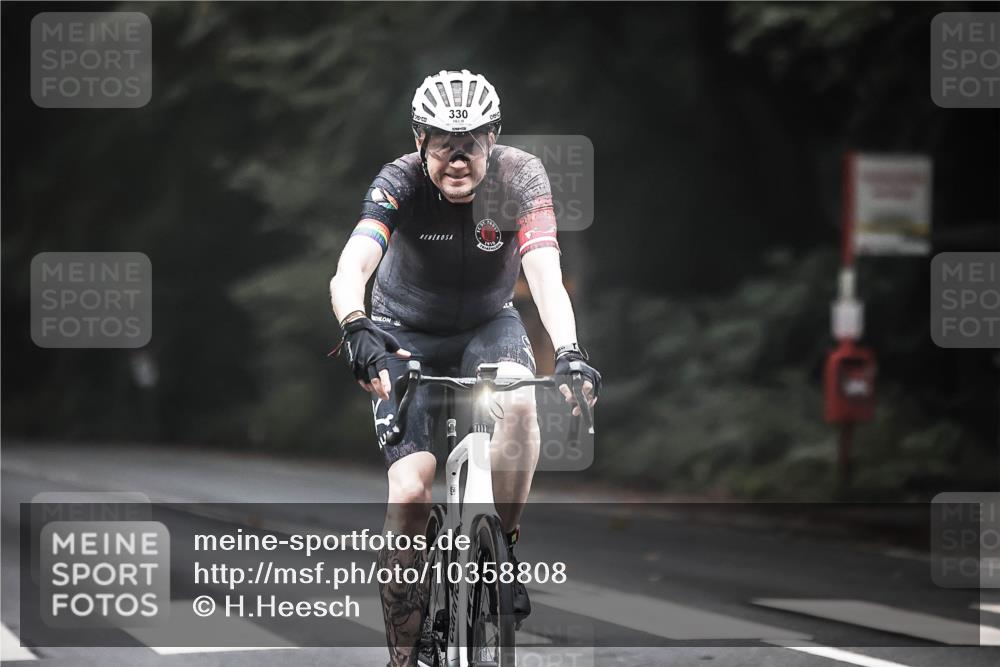 13.09.2026 - Stadtparktriathlon H.Heesch http://msf.ph/oto/10358808 13.09.2026 09:55:31 Radfahren 211, 283, 297, 330 meine-sportfotos.de