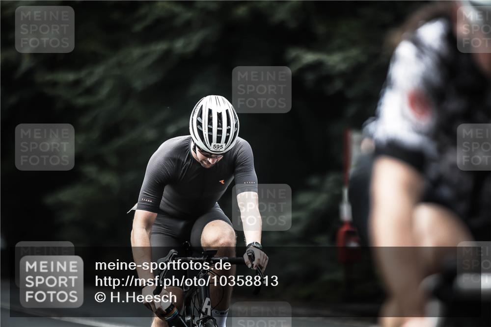 13.09.2026 - Stadtparktriathlon H.Heesch http://msf.ph/oto/10358813 13.09.2026 11:12:30 Radfahren 508, 595, 619, 664 meine-sportfotos.de