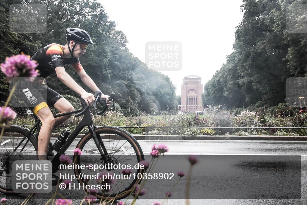 13.09.2026 - Stadtparktriathlon H.Heesch http://msf.ph/oto/10358902 13.09.2026 13:23:25 Radfahren 1379, 1381, 1459, 1476 meine-sportfotos.de