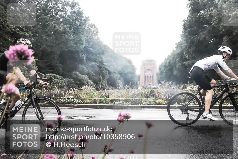 13.09.2026 - Stadtparktriathlon H.Heesch http://msf.ph/oto/10358906 13.09.2026 13:23:26 Radfahren 1379, 1381, 1459, 1476 meine-sportfotos.de