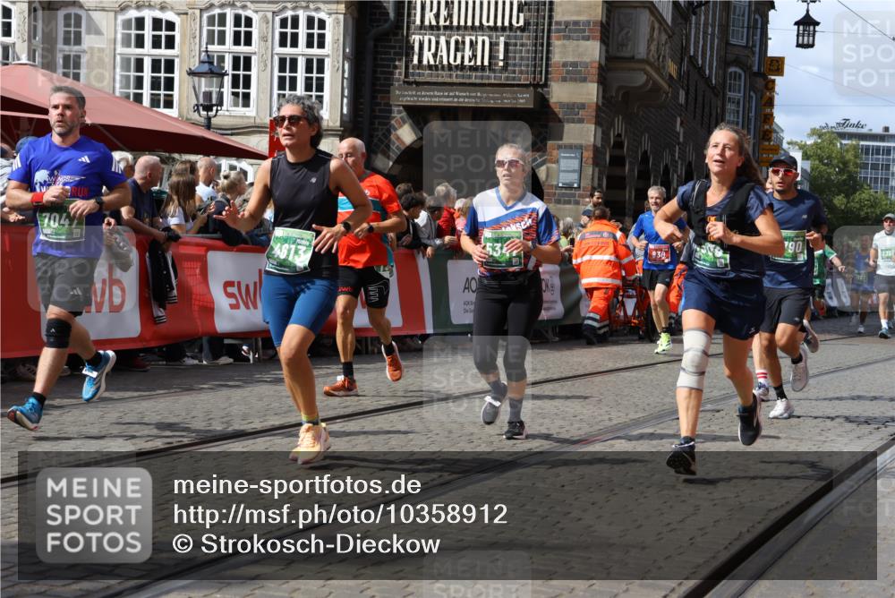 13.09.2026 - 21. swb-Marathon Bremen Strokosch-Dieckow http://msf.ph/oto/10358912 13.09.2026 13:34:01 Ziel 930, 2405, 2872, 2960, 3201, 3562, 3761, 4490, 4554, 4658, 4874, 5063, 5156, 5513, 6256, 6508, 6538, 6808, 6844, 6882, 7126, 7523, 7633, 7652, 7832, 7863, 8093, 8691, 9068, 9128, 9342, 9344, 9390, 9508, 9883, 10114, 13078, 1364, 2355, 2464, 3162, 3632, 3984, 5265, 5489, 5768, 6090, 6350, 6405, 7113, 7696, 7897, 7988, 8870, 9094, 9100, 9905, 10058, 13118 meine-sportfotos.de