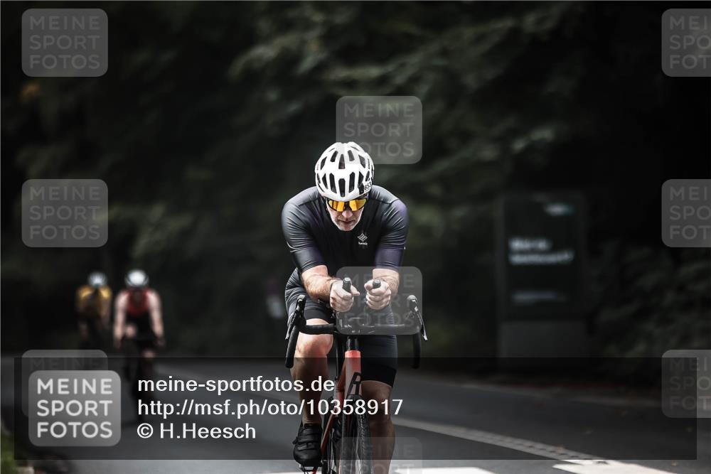 13.09.2026 - Stadtparktriathlon H.Heesch http://msf.ph/oto/10358917 13.09.2026 11:12:43 Radfahren 597, 653, 670, 702 meine-sportfotos.de