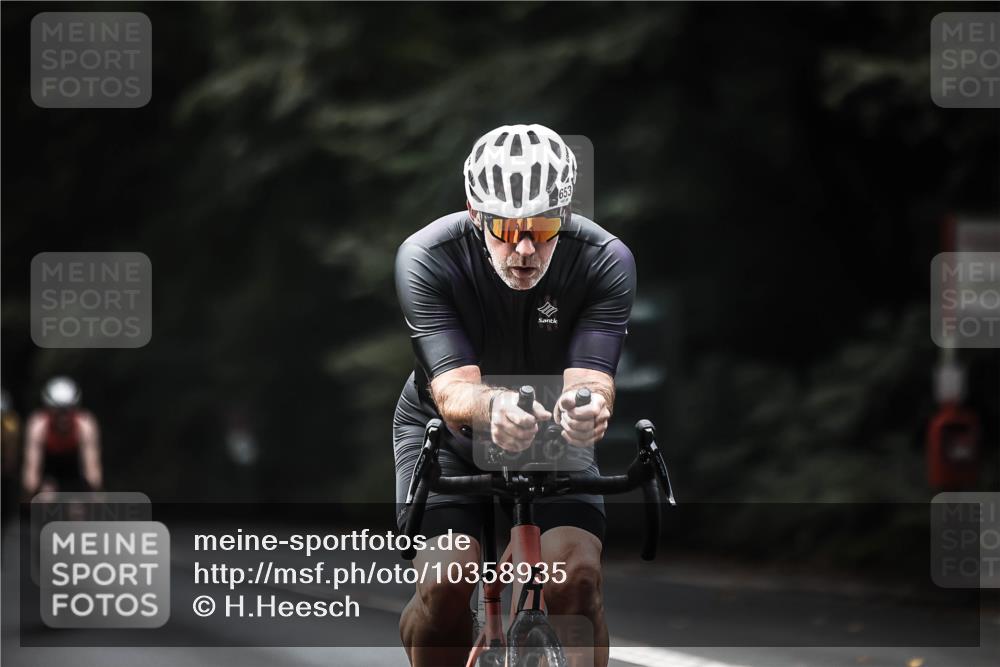 13.09.2026 - Stadtparktriathlon H.Heesch http://msf.ph/oto/10358935 13.09.2026 11:12:43 Radfahren 597, 653, 670, 702 meine-sportfotos.de