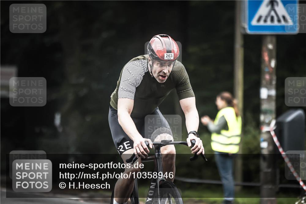 13.09.2026 - Stadtparktriathlon H.Heesch http://msf.ph/oto/10358946 13.09.2026 09:55:58 Radfahren 231, 246, 263, 265 meine-sportfotos.de