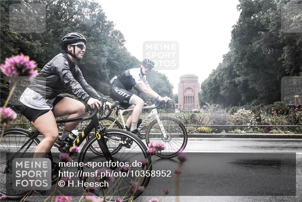 13.09.2026 - Stadtparktriathlon H.Heesch http://msf.ph/oto/10358952 13.09.2026 13:23:44 Radfahren 1286, 1317, 1434, 1525, 1529 meine-sportfotos.de