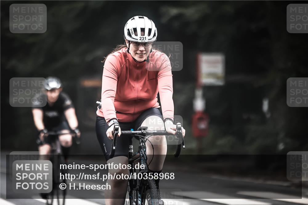 13.09.2026 - Stadtparktriathlon H.Heesch http://msf.ph/oto/10358968 13.09.2026 09:55:59 Radfahren 231, 246, 263, 265 meine-sportfotos.de