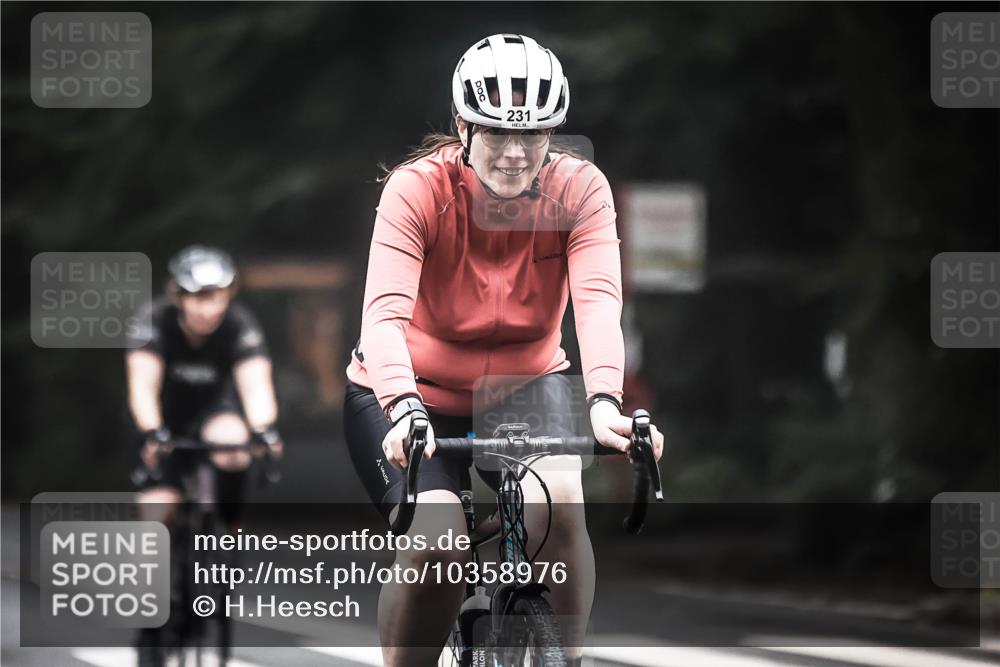 13.09.2026 - Stadtparktriathlon H.Heesch http://msf.ph/oto/10358976 13.09.2026 09:55:59 Radfahren 231, 246, 263, 265 meine-sportfotos.de