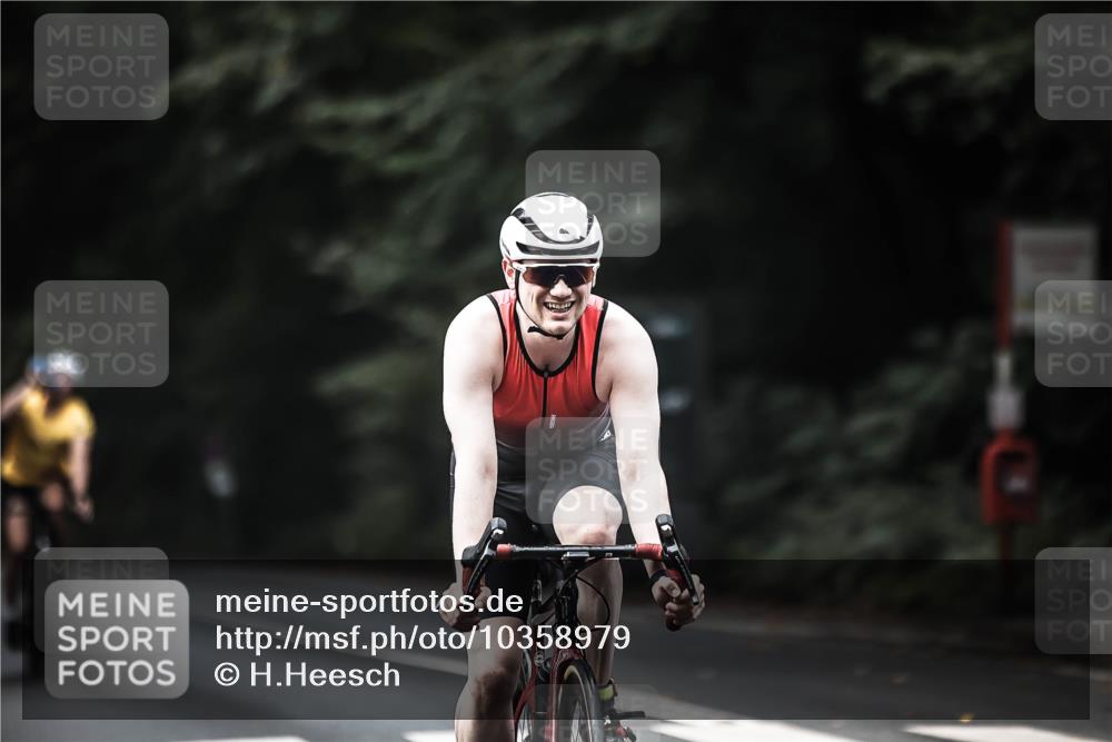 13.09.2026 - Stadtparktriathlon H.Heesch http://msf.ph/oto/10358979 13.09.2026 11:12:46 Radfahren 597, 653, 670, 702 meine-sportfotos.de