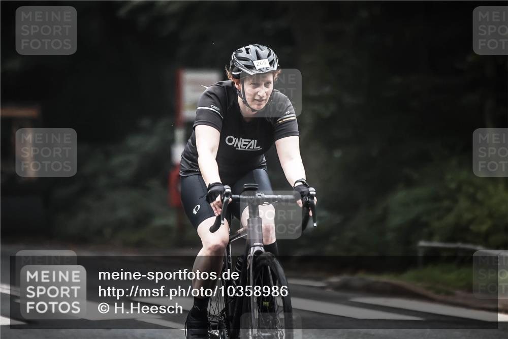 13.09.2026 - Stadtparktriathlon H.Heesch http://msf.ph/oto/10358986 13.09.2026 09:56:00 Radfahren 231, 246, 263, 265 meine-sportfotos.de