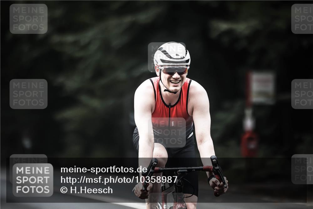 13.09.2026 - Stadtparktriathlon H.Heesch http://msf.ph/oto/10358987 13.09.2026 11:12:46 Radfahren 597, 653, 670, 702 meine-sportfotos.de