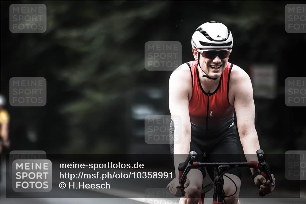 13.09.2026 - Stadtparktriathlon H.Heesch http://msf.ph/oto/10358991 13.09.2026 11:12:46 Radfahren 597, 653, 670, 702 meine-sportfotos.de