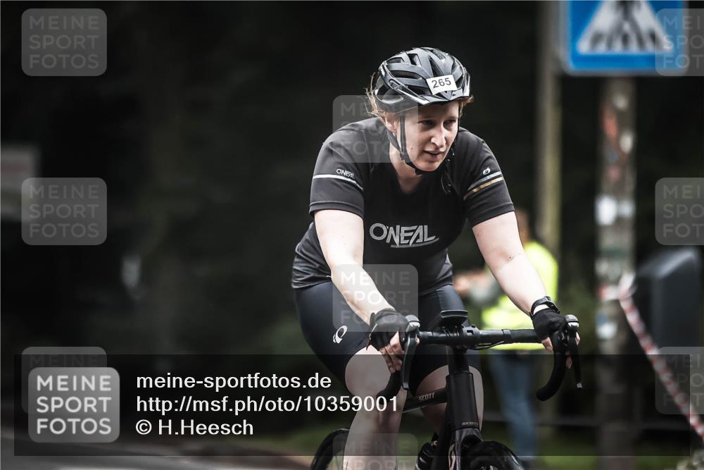 13.09.2026 - Stadtparktriathlon H.Heesch http://msf.ph/oto/10359001 13.09.2026 09:56:00 Radfahren 231, 246, 263, 265 meine-sportfotos.de