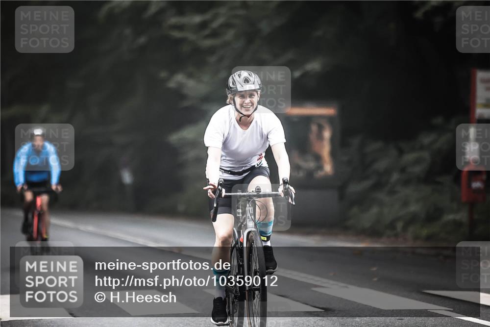 13.09.2026 - Stadtparktriathlon H.Heesch http://msf.ph/oto/10359012 13.09.2026 09:56:04 Radfahren 231, 246, 265, 345 meine-sportfotos.de