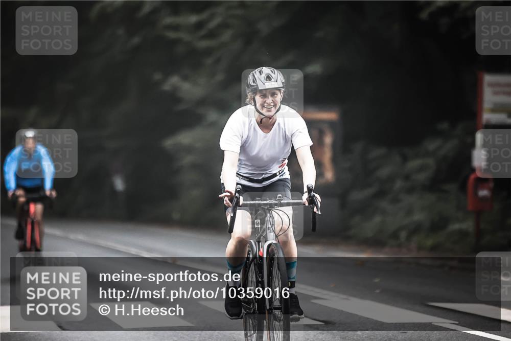 13.09.2026 - Stadtparktriathlon H.Heesch http://msf.ph/oto/10359016 13.09.2026 09:56:04 Radfahren 231, 246, 265, 345 meine-sportfotos.de