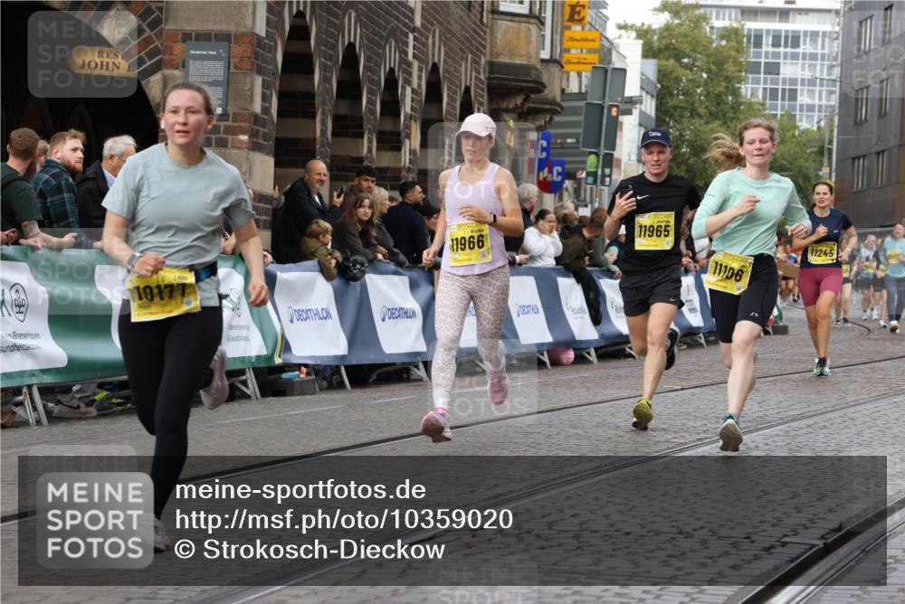 13.09.2026 - 21. swb-Marathon Bremen Strokosch-Dieckow http://msf.ph/oto/10359020 13.09.2026 10:57:41 Ziel 10166, 10177, 10226, 10300, 10394, 10517, 10518, 10578, 10687, 10700, 10969, 11292, 11365, 11480, 11498, 11609, 11667, 11734, 12037, 12111, 12263, 12372, 12382, 12383, 12400, 12411, 10078, 10460, 10559, 10565, 10707, 10728, 11136, 11153, 11532, 11568, 11824, 11856, 12228, 12231, 12427, 12551, 12555 meine-sportfotos.de