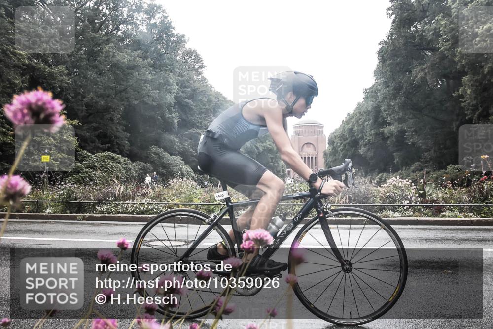 13.09.2026 - Stadtparktriathlon H.Heesch http://msf.ph/oto/10359026 13.09.2026 13:24:18 Radfahren 1418, 1465, 1501, 1523 meine-sportfotos.de