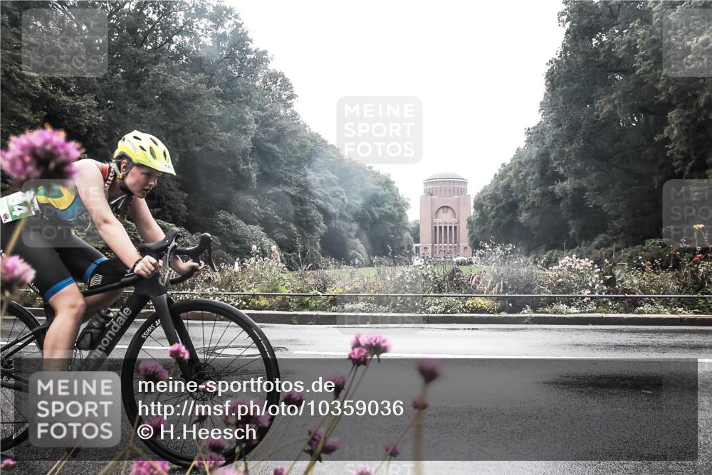 13.09.2026 - Stadtparktriathlon H.Heesch http://msf.ph/oto/10359036 13.09.2026 13:24:24 Radfahren 1410, 1418, 1480, 1494 meine-sportfotos.de