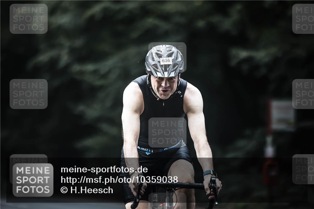 13.09.2026 - Stadtparktriathlon H.Heesch http://msf.ph/oto/10359038 13.09.2026 11:12:58 Radfahren 561, 636 meine-sportfotos.de