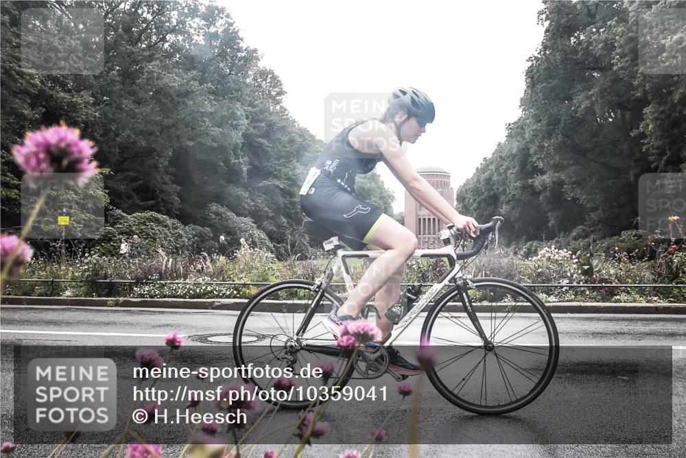 13.09.2026 - Stadtparktriathlon H.Heesch http://msf.ph/oto/10359041 13.09.2026 13:24:25 Radfahren 1410, 1454, 1480, 1494 meine-sportfotos.de