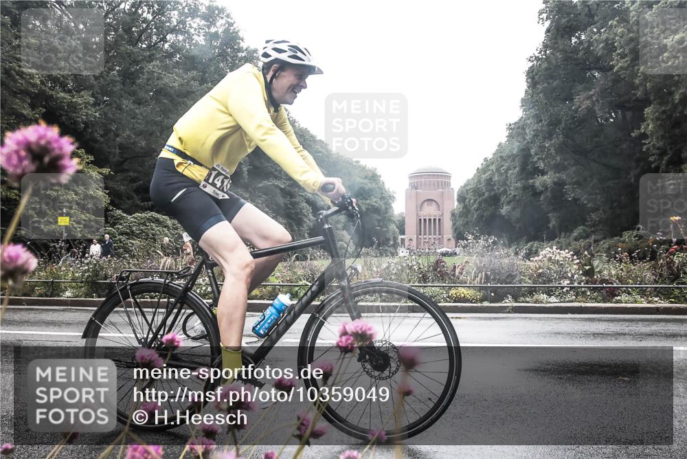 13.09.2026 - Stadtparktriathlon H.Heesch http://msf.ph/oto/10359049 13.09.2026 13:24:27 Radfahren 1410, 1454, 1480, 1494 meine-sportfotos.de