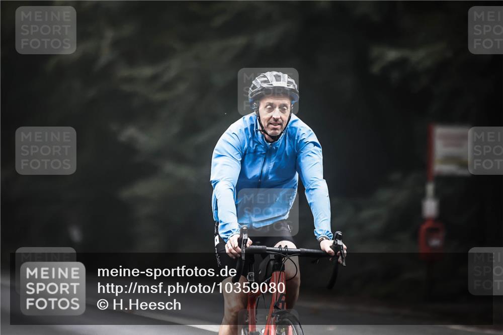 13.09.2026 - Stadtparktriathlon H.Heesch http://msf.ph/oto/10359080 13.09.2026 09:56:07 Radfahren 246, 340, 345 meine-sportfotos.de