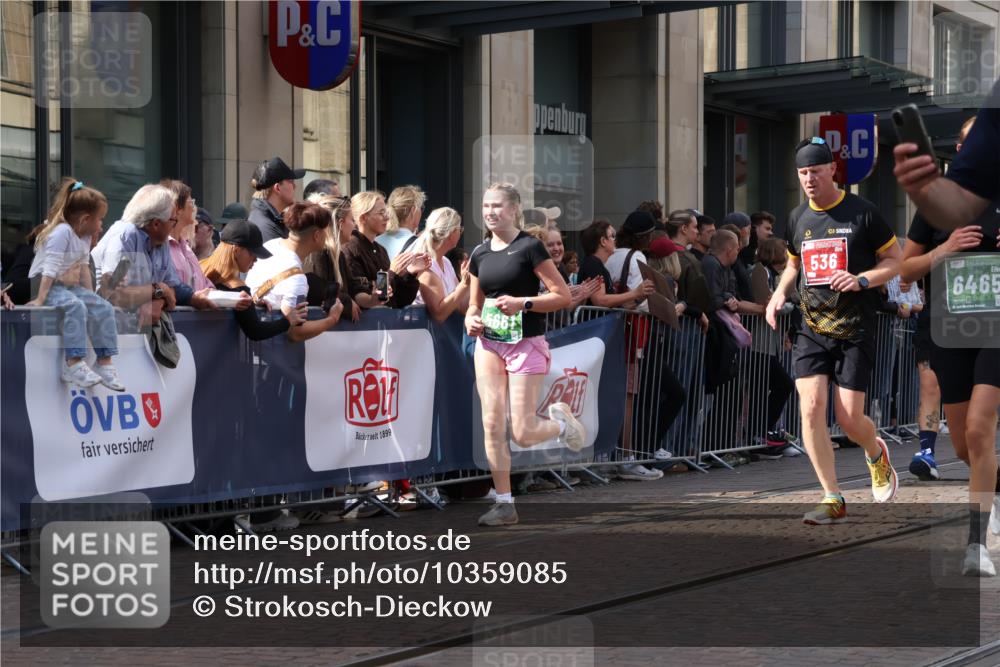 13.09.2026 - 21. swb-Marathon Bremen Strokosch-Dieckow http://msf.ph/oto/10359085 13.09.2026 13:35:16 Ziel 156, 532, 607, 1150, 2041, 2090, 2318, 2356, 2866, 3055, 3087, 3226, 3621, 3704, 3780, 4062, 4326, 5308, 5467, 5468, 5584, 5586, 5661, 6315, 6418, 6465, 6466, 6644, 6649, 6837, 7285, 7305, 7377, 7597, 7675, 7700, 8401, 8530, 8773, 8816, 8915, 9784, 9845, 9862, 9887, 9892, 13121, 13213, 536, 2003, 2366, 2413, 2430, 2492, 2625, 2866, 3063, 3311, 3916, 4062, 4487, 4635, 4985, 5016, 5125, 5647, 6320, 6391, 6403, 6627, 6655, 6750, 6756, 7123, 7405, 7657, 7750, 8515, 9017 meine-sportfotos.de