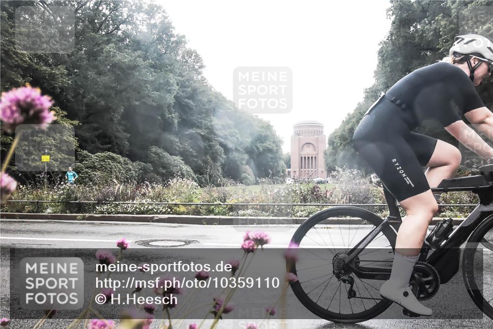 13.09.2026 - Stadtparktriathlon H.Heesch http://msf.ph/oto/10359110 13.09.2026 13:24:50 Radfahren 1330, 1443, 1462, 1495 meine-sportfotos.de