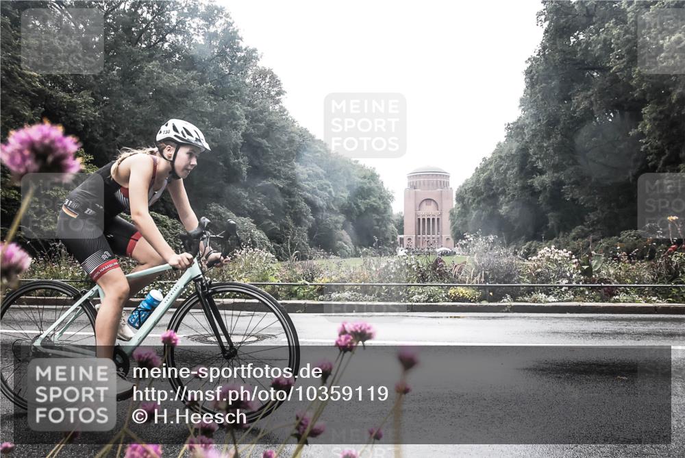 13.09.2026 - Stadtparktriathlon H.Heesch http://msf.ph/oto/10359119 13.09.2026 13:24:58 Radfahren 1412, 1437, 1509 meine-sportfotos.de