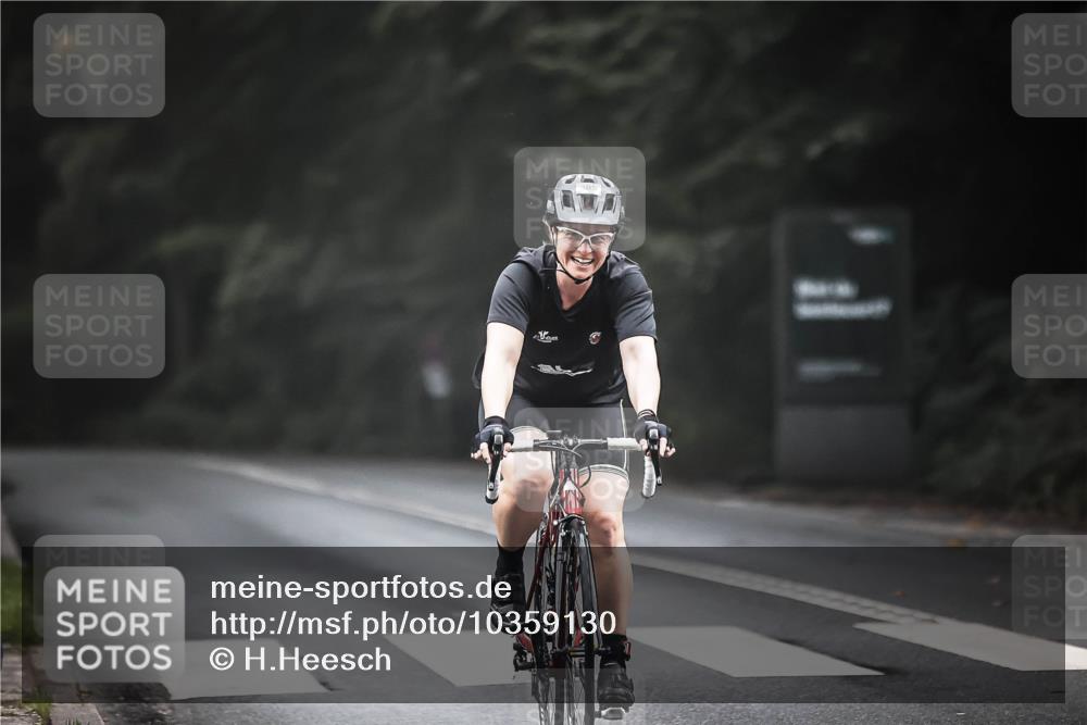 13.09.2026 - Stadtparktriathlon H.Heesch http://msf.ph/oto/10359130 13.09.2026 09:56:22 Radfahren 305 meine-sportfotos.de
