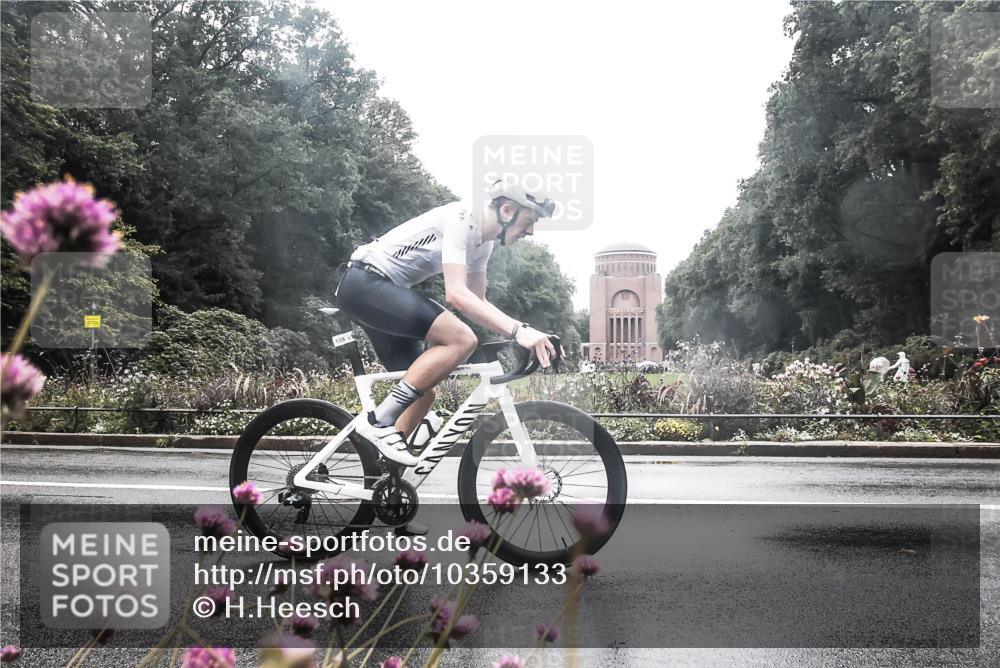 13.09.2026 - Stadtparktriathlon H.Heesch http://msf.ph/oto/10359133 13.09.2026 13:25:18 Radfahren 1211, 1336, 1362, 1368, 1383, 1491, 1492, 1527 meine-sportfotos.de
