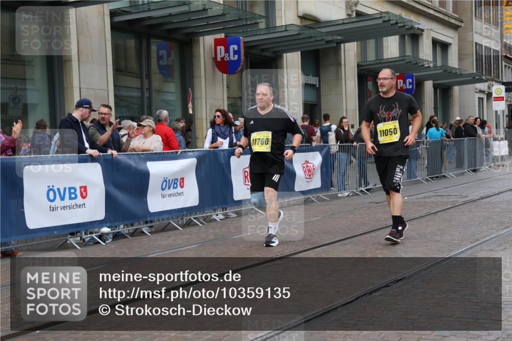 13.09.2026 - 21. swb-Marathon Bremen Strokosch-Dieckow http://msf.ph/oto/10359135 13.09.2026 11:19:10 Ziel 10004, 10629, 10933, 11050, 11457, 11760, 12224, 12462, 10202, 10344, 10524, 11629, 11794, 12090 meine-sportfotos.de