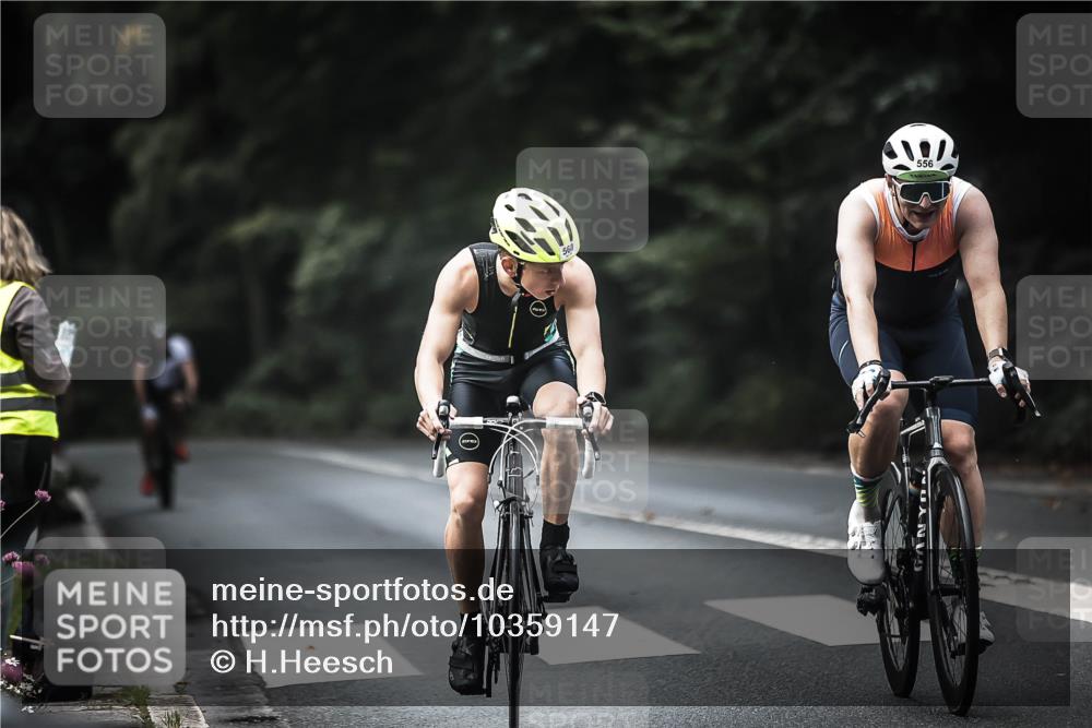 13.09.2026 - Stadtparktriathlon H.Heesch http://msf.ph/oto/10359147 13.09.2026 11:13:10 Radfahren 556, 560, 630, 633, 644 meine-sportfotos.de