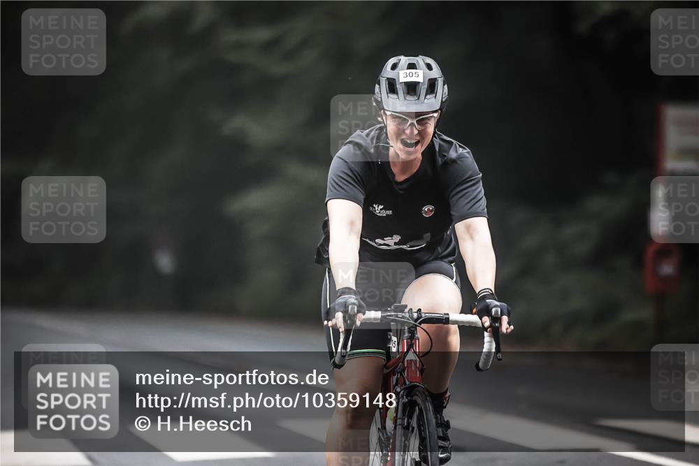 13.09.2026 - Stadtparktriathlon H.Heesch http://msf.ph/oto/10359148 13.09.2026 09:56:22 Radfahren 305 meine-sportfotos.de
