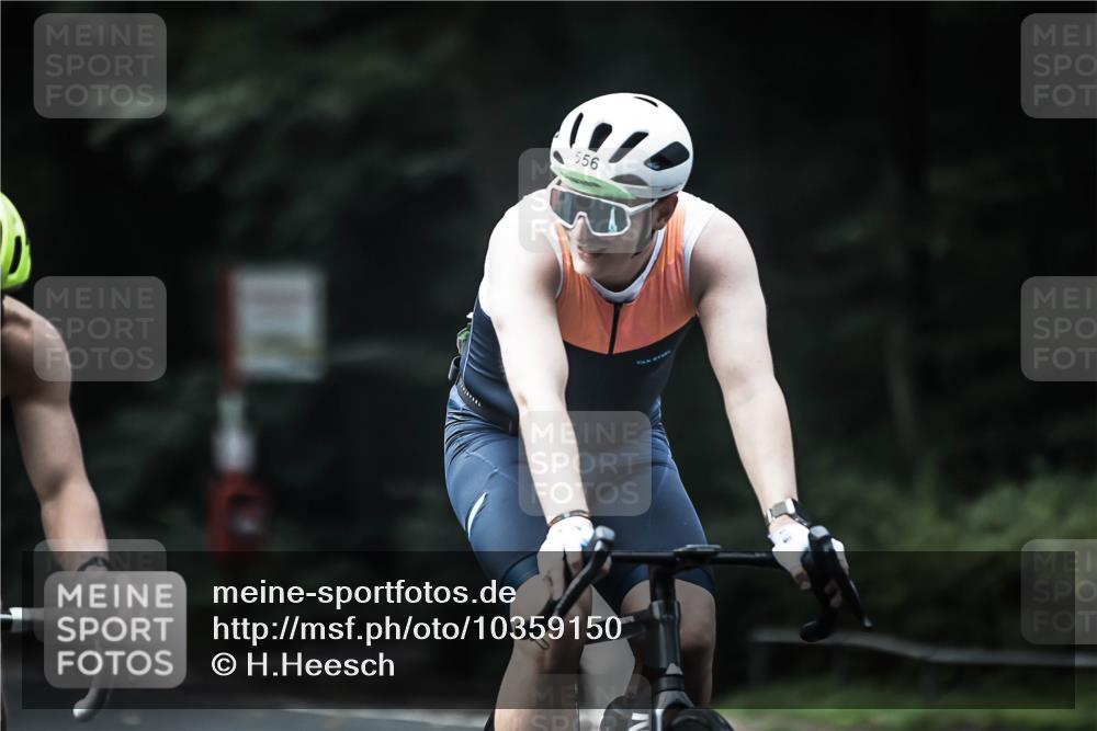 13.09.2026 - Stadtparktriathlon H.Heesch http://msf.ph/oto/10359150 13.09.2026 11:13:10 Radfahren 556, 560, 630, 633, 644 meine-sportfotos.de