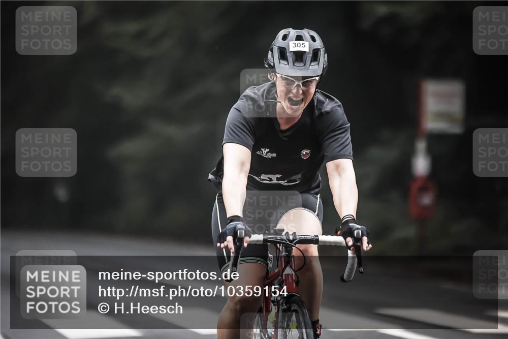 13.09.2026 - Stadtparktriathlon H.Heesch http://msf.ph/oto/10359154 13.09.2026 09:56:23 Radfahren 305 meine-sportfotos.de