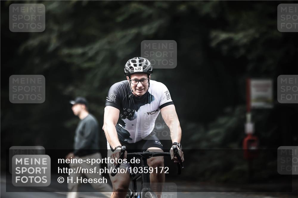 13.09.2026 - Stadtparktriathlon H.Heesch http://msf.ph/oto/10359172 13.09.2026 11:13:14 Radfahren 556, 560, 630, 633 meine-sportfotos.de