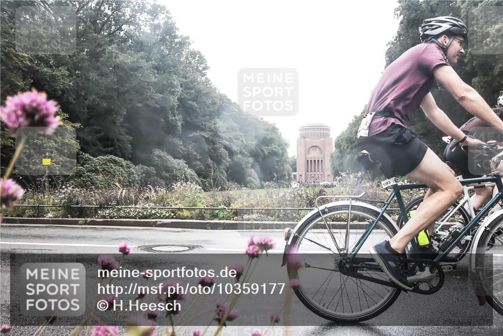 13.09.2026 - Stadtparktriathlon H.Heesch http://msf.ph/oto/10359177 13.09.2026 13:25:22 Radfahren 1211, 1319, 1324, 1362, 1368, 1375, 1383, 1405, 1491, 1492, 1527 meine-sportfotos.de
